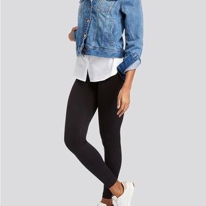 Spanx EcoCare Seamless Leggings 
size large 
new with tags